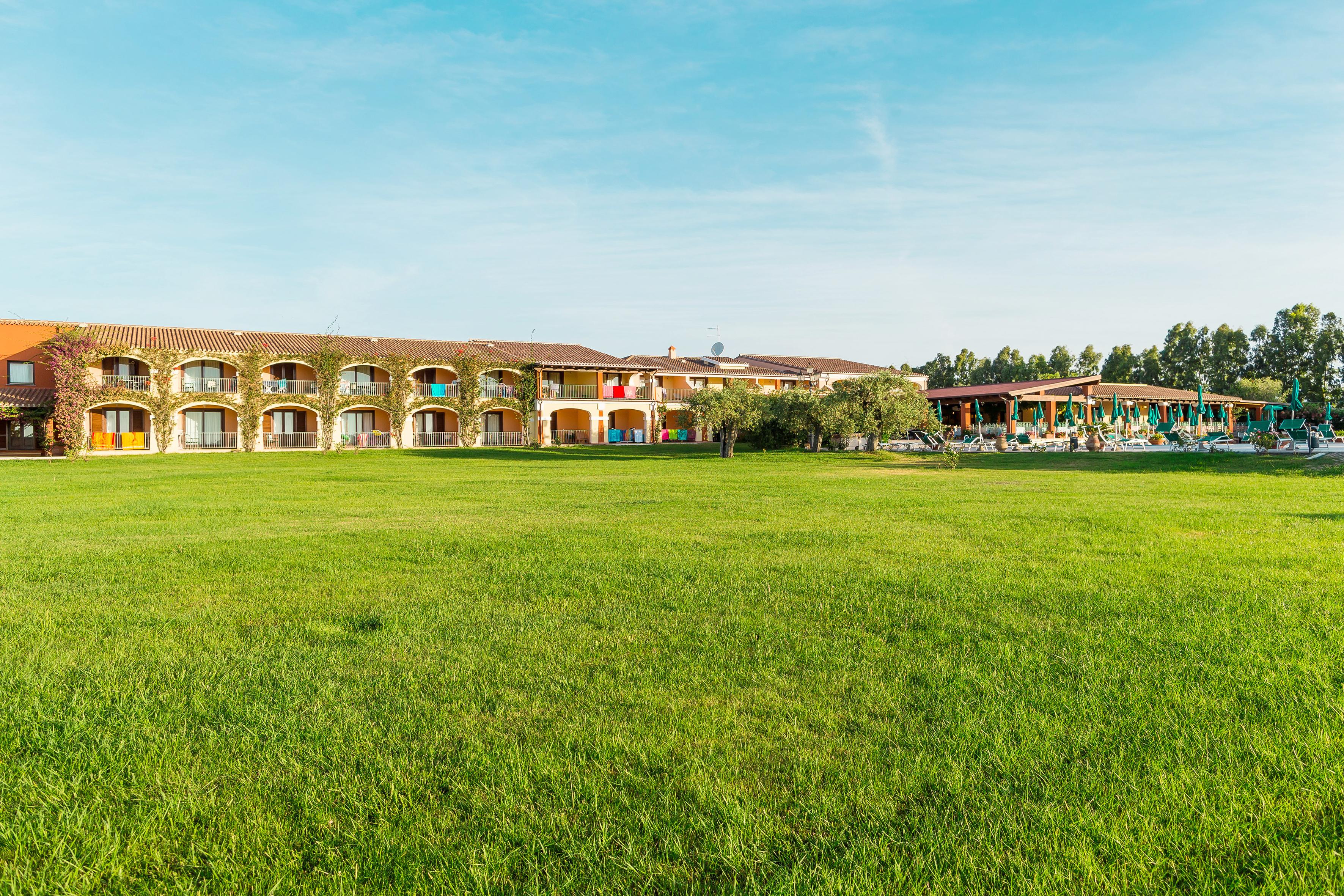 Club Hotel Orosei Beach Exterior photo
