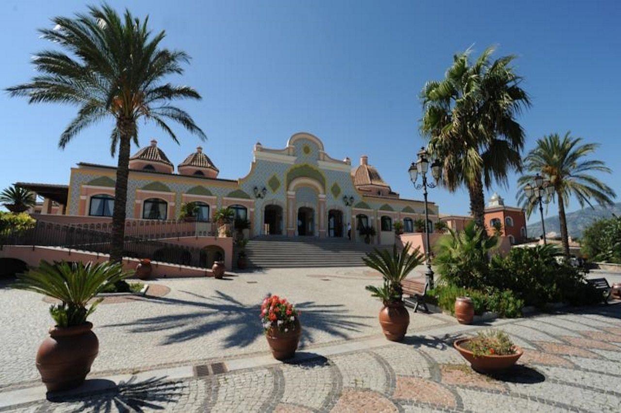 Club Hotel Orosei Beach Exterior photo